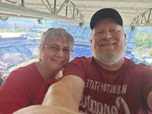 Washington Huskies - NCAA Football vs Washington State Cougars
