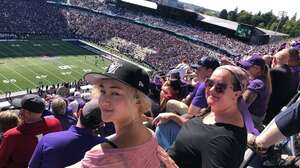 Washington Huskies - NCAA Football vs Washington State Cougars