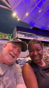 BRAD PAISLEY LIVE