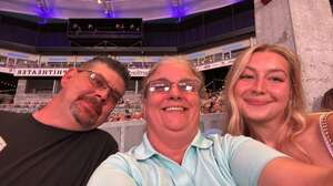 BRAD PAISLEY LIVE
