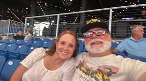 BRAD PAISLEY LIVE
