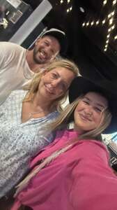 BRAD PAISLEY LIVE