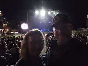 BRAD PAISLEY LIVE