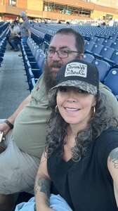 BRAD PAISLEY LIVE