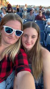 BRAD PAISLEY LIVE