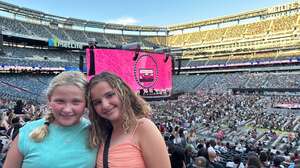 Ed Sheeran: LOOP Tour