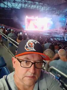 Ed Sheeran: LOOP Tour