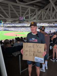 San Diego Padres - MLB vs Arizona Diamondbacks