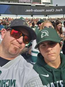 Michigan State Spartans - NCAA Football vs Illinois Fighting Illini