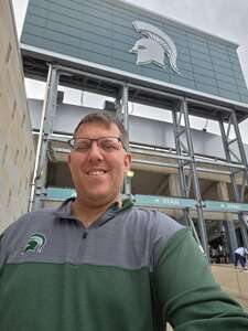 Michigan State Spartans - NCAA Football vs Illinois Fighting Illini