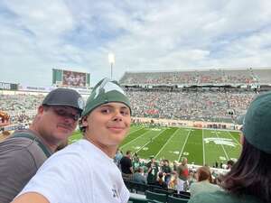 Michigan State Spartans - NCAA Football vs Illinois Fighting Illini